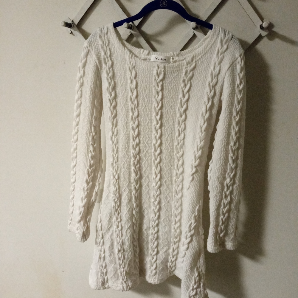 Junior's long sleeve dress